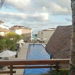 Very Good Vibes Apartmen In Pdc, Steps From Beach