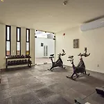 Luxury Apartment 1Br In Pdc, Steps From Beach