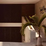 Stylish Studio Steps From 5Th Ave And Beach
