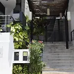 Siesta Fiesta Apartments