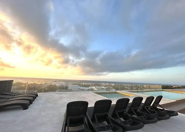 City & Ocean View Condo / Pool,Jacuzzi & Parking - 423 Musa