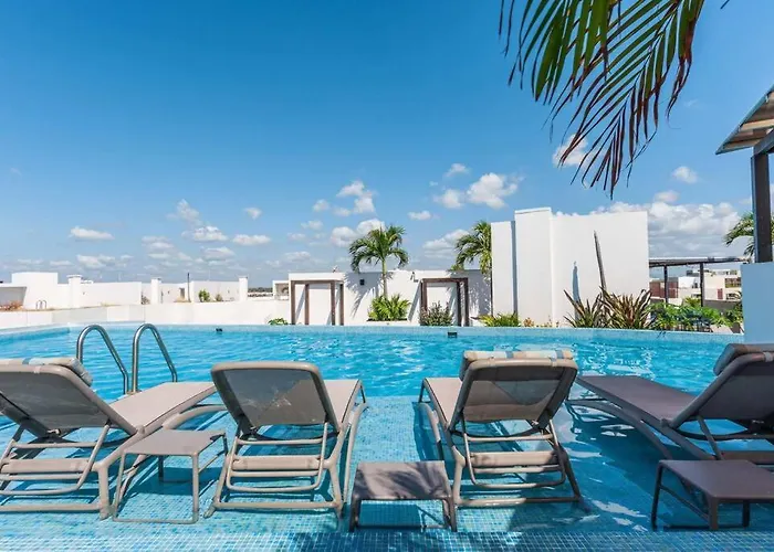 2Bed Apartment 500M From Beach
