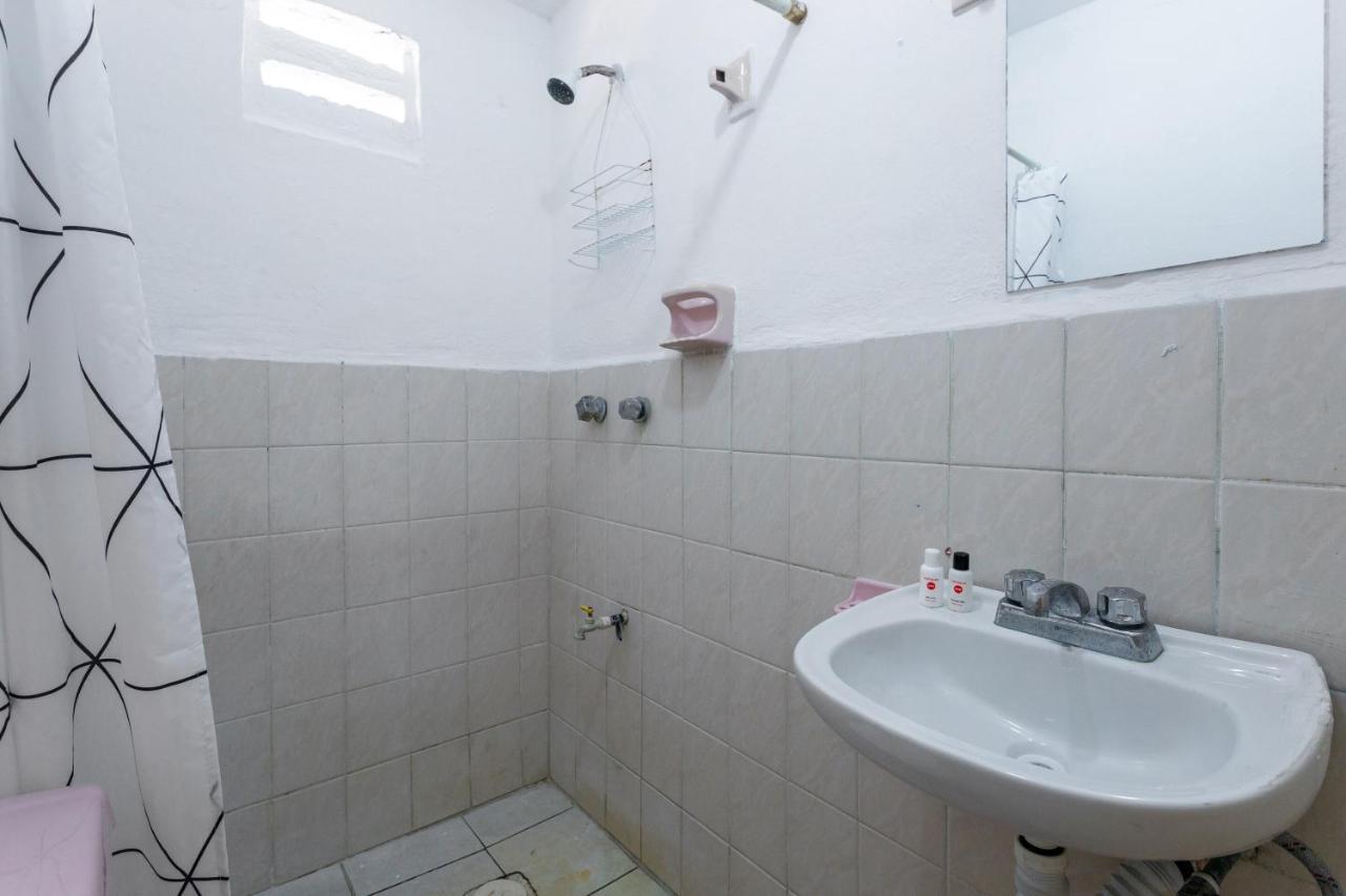 Hotel Oyo Roma 2*