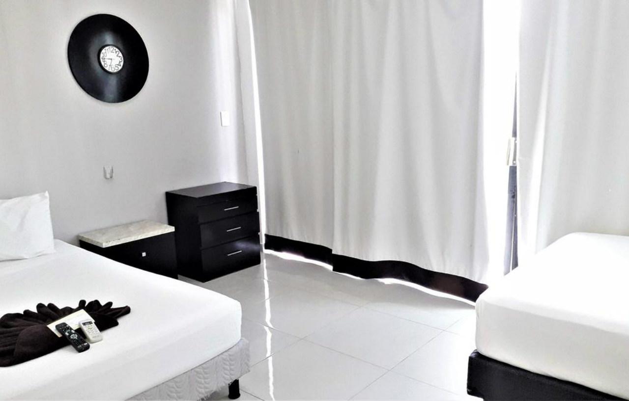 Las Perlas Aparthotel