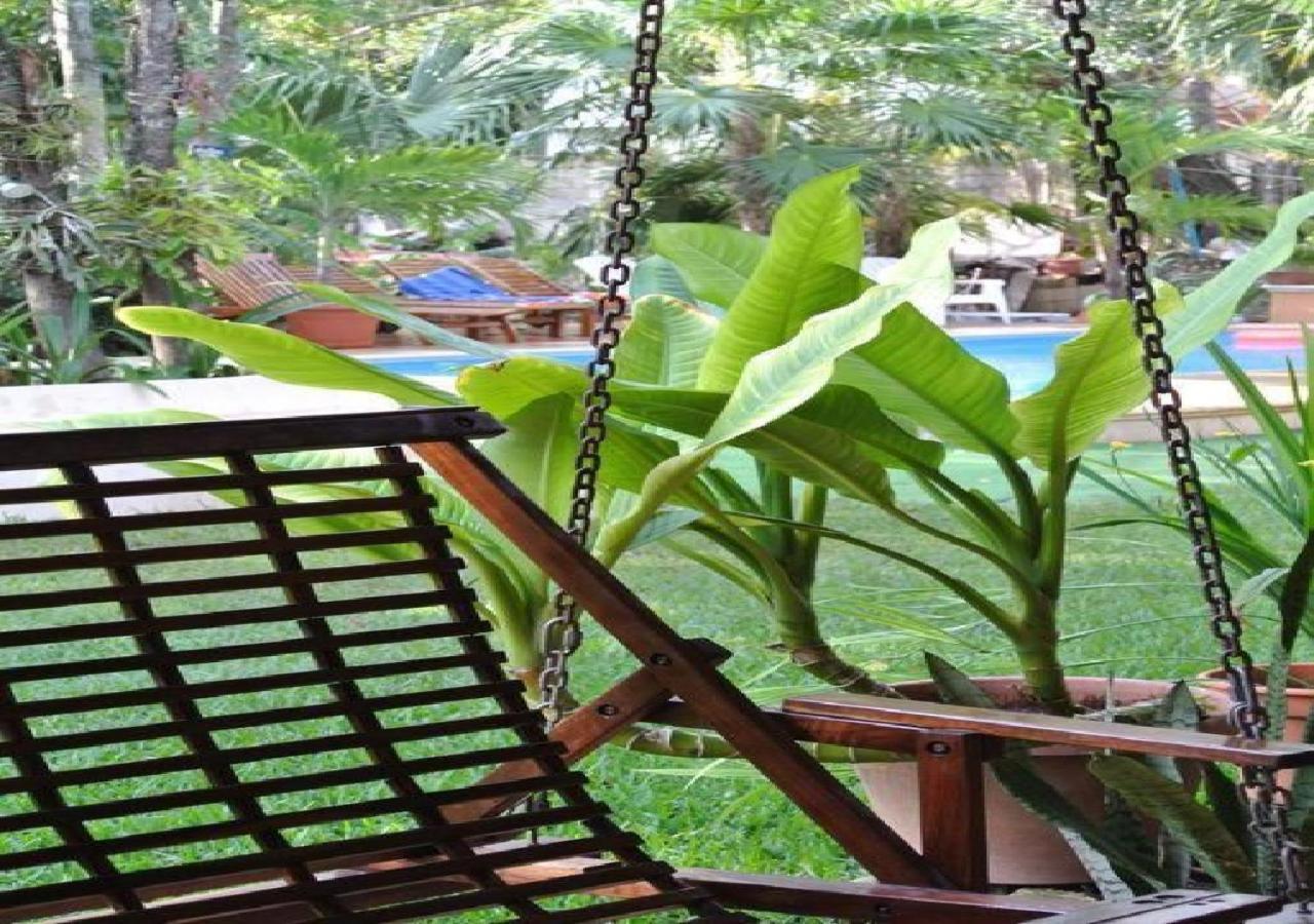 Esduma Iguanas 4*