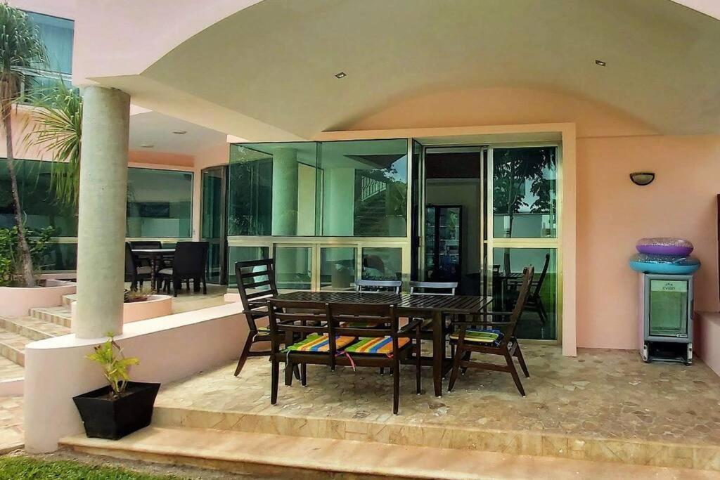 Villa Deluxe Cartagena Villa *