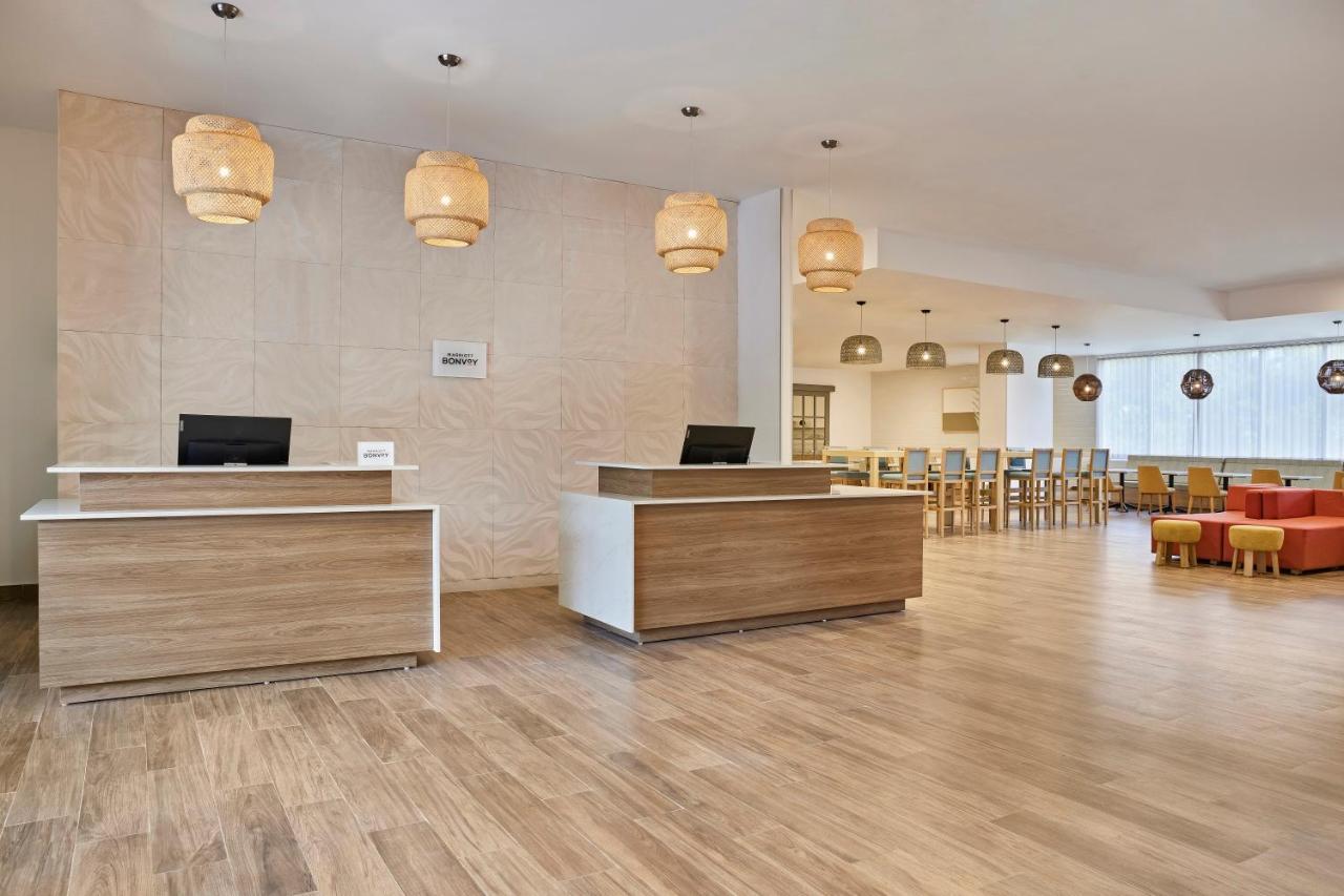 Hotel By Marriott