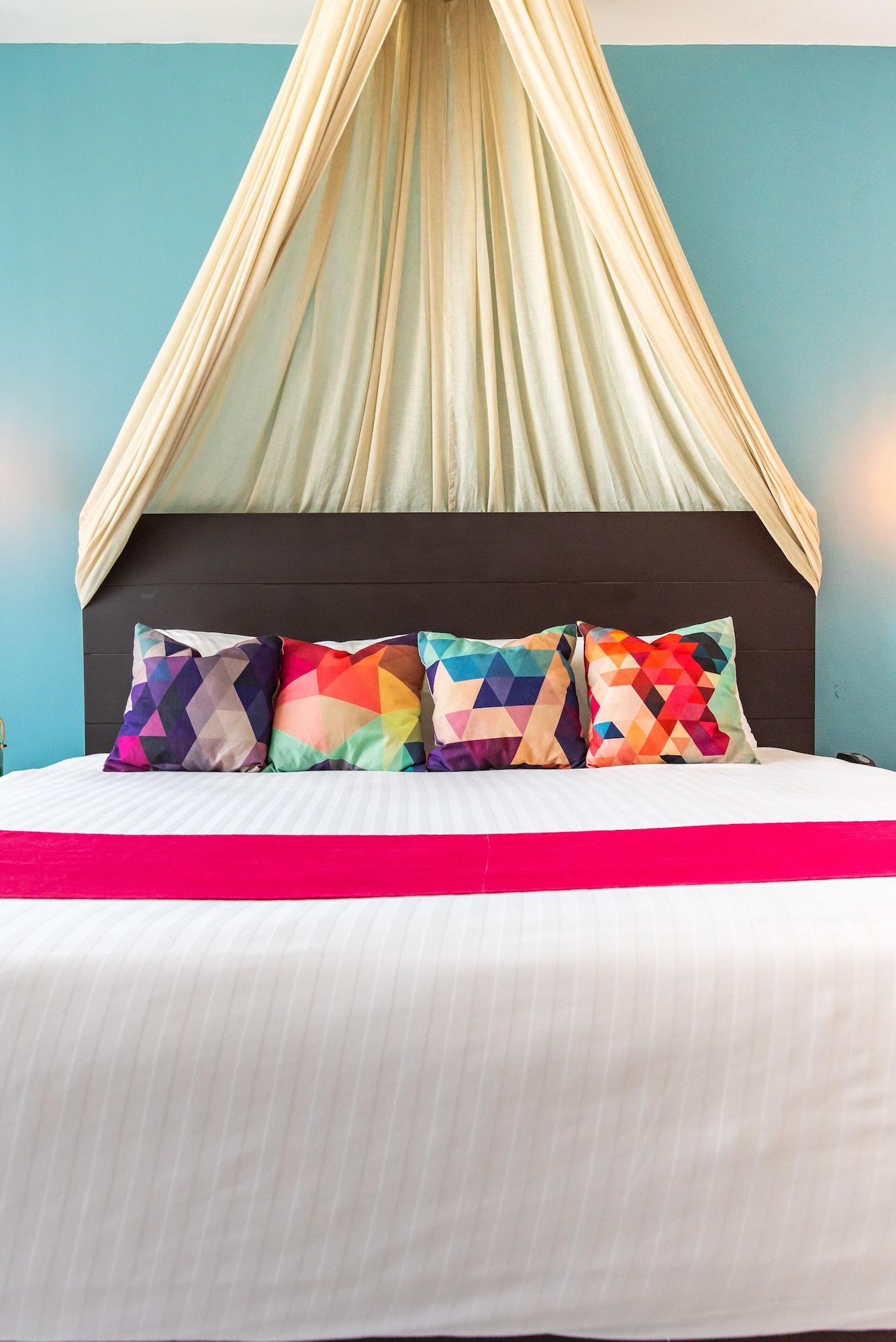 Khách sạn Soho Playa 4*