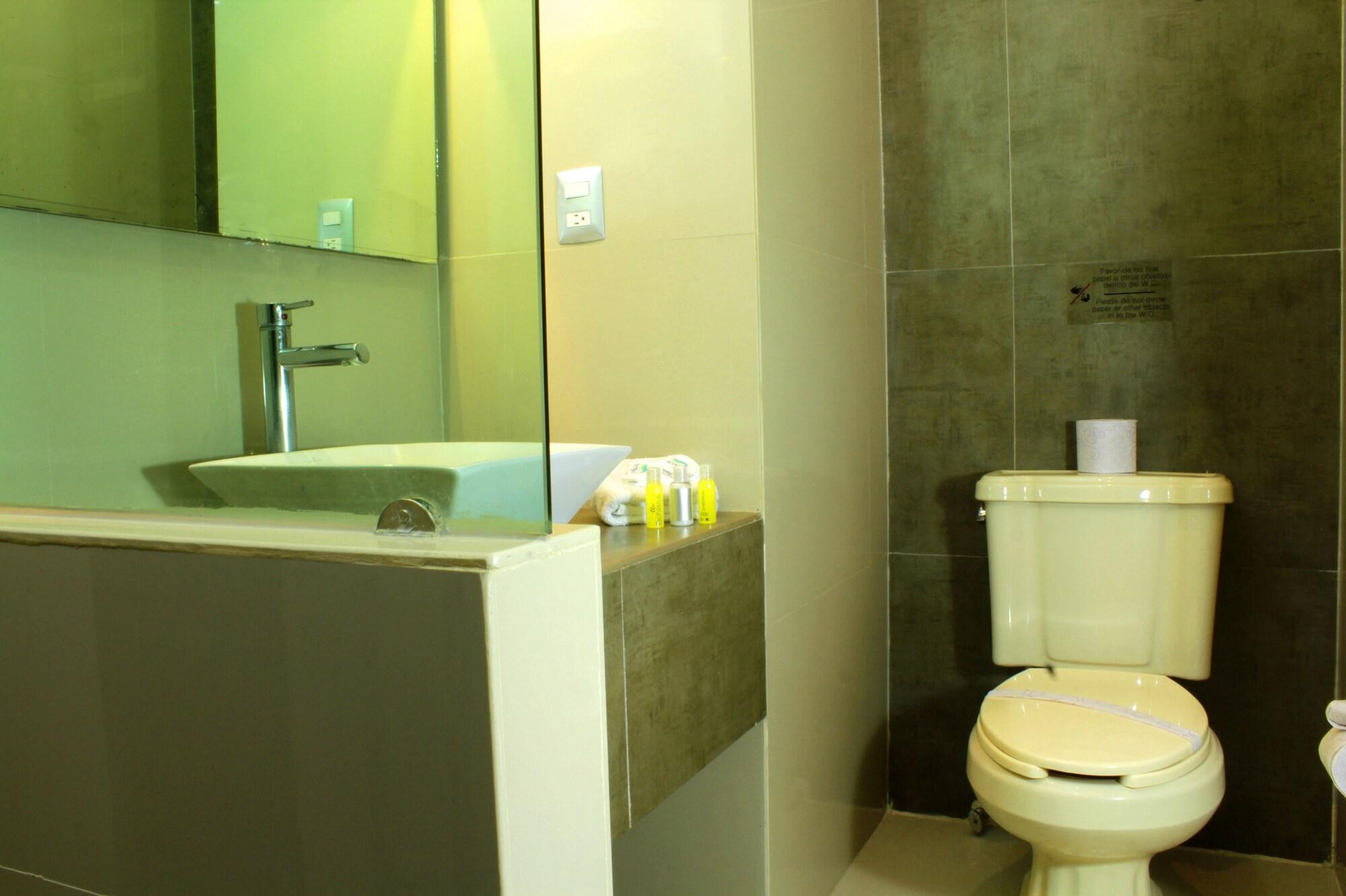 Khách sạn Nautilus 3*