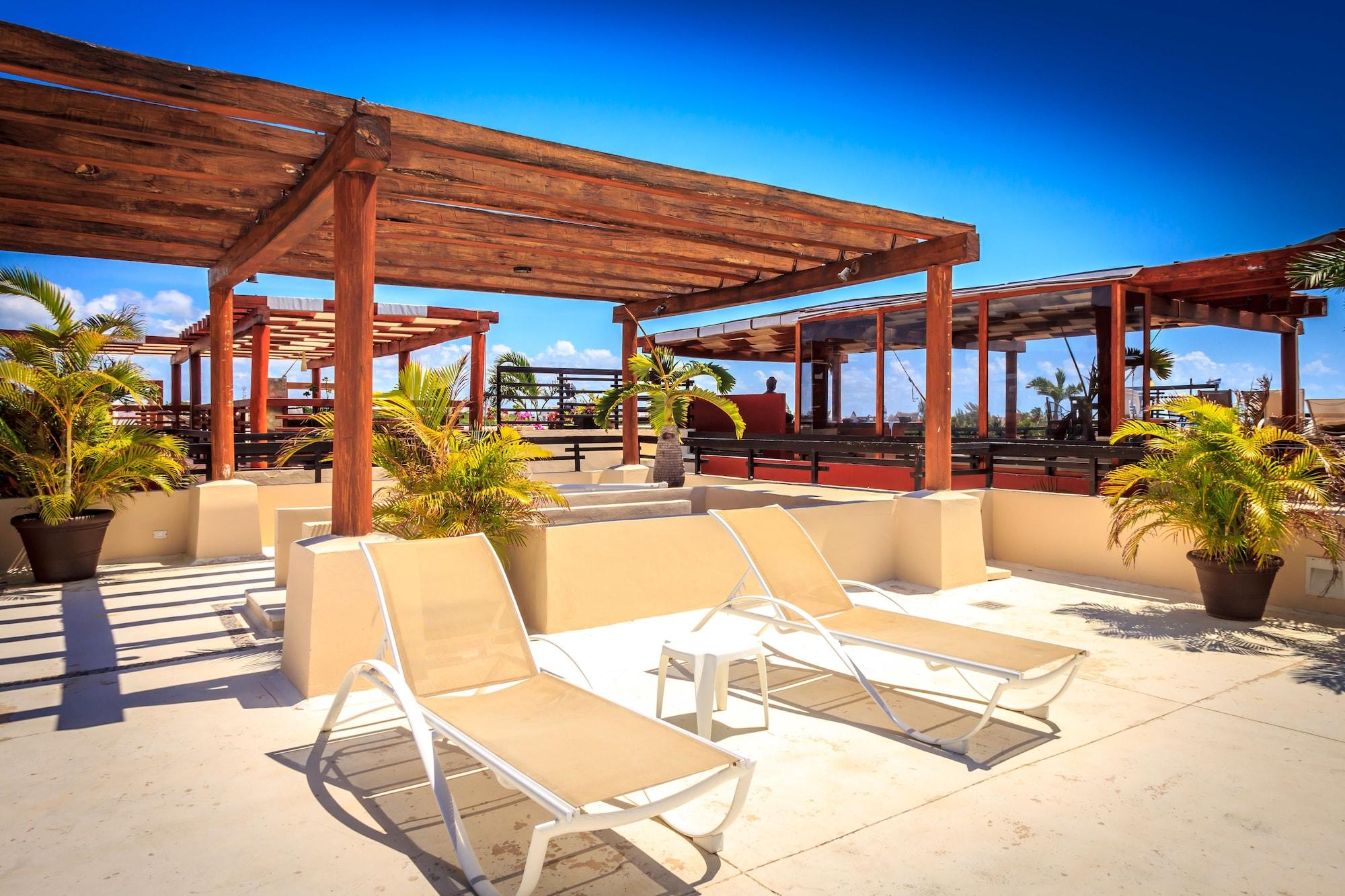Aldea Beachside Condo By Bvr 3* Playa del Carmen