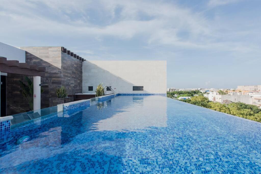 Onebr W Balcony Or Small In Playa Del Carmen, Bbq, Pool Infinite, Whirlpool, Ac, Tv Smart, 200mb Aparthotel