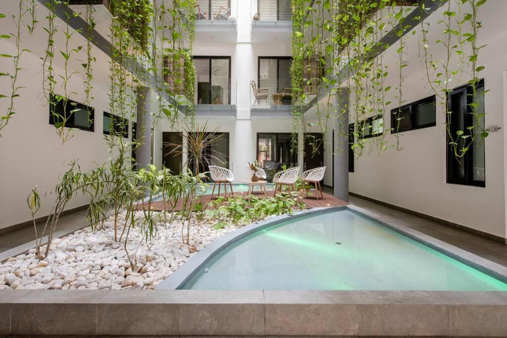 Onebr W Balcony Or Small In Playa Del Carmen, Bbq, Pool Infinite, Whirlpool, Ac, Tv Smart, 200mb *