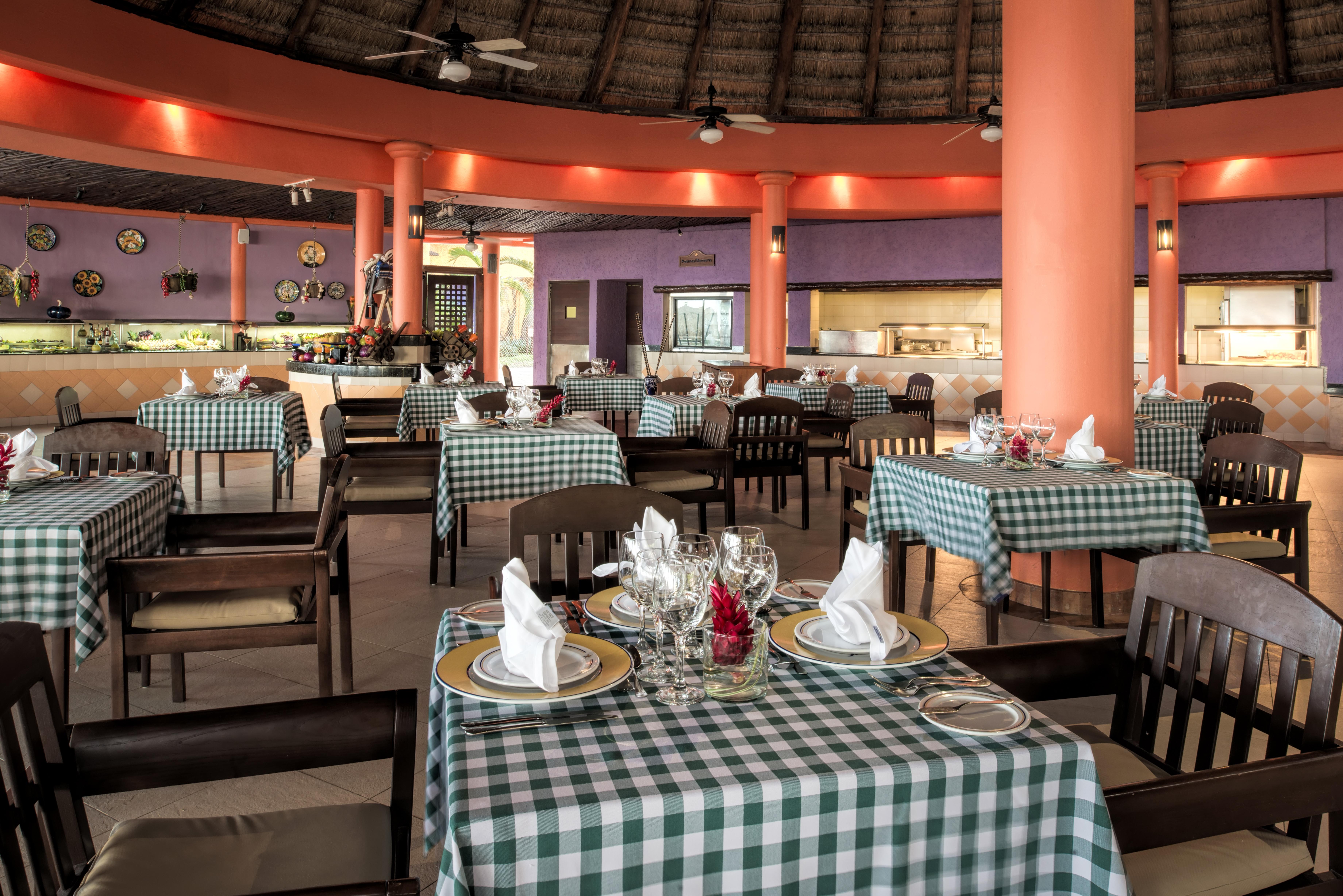 Khu nghỉ mát Iberostar Waves Tucan 5*