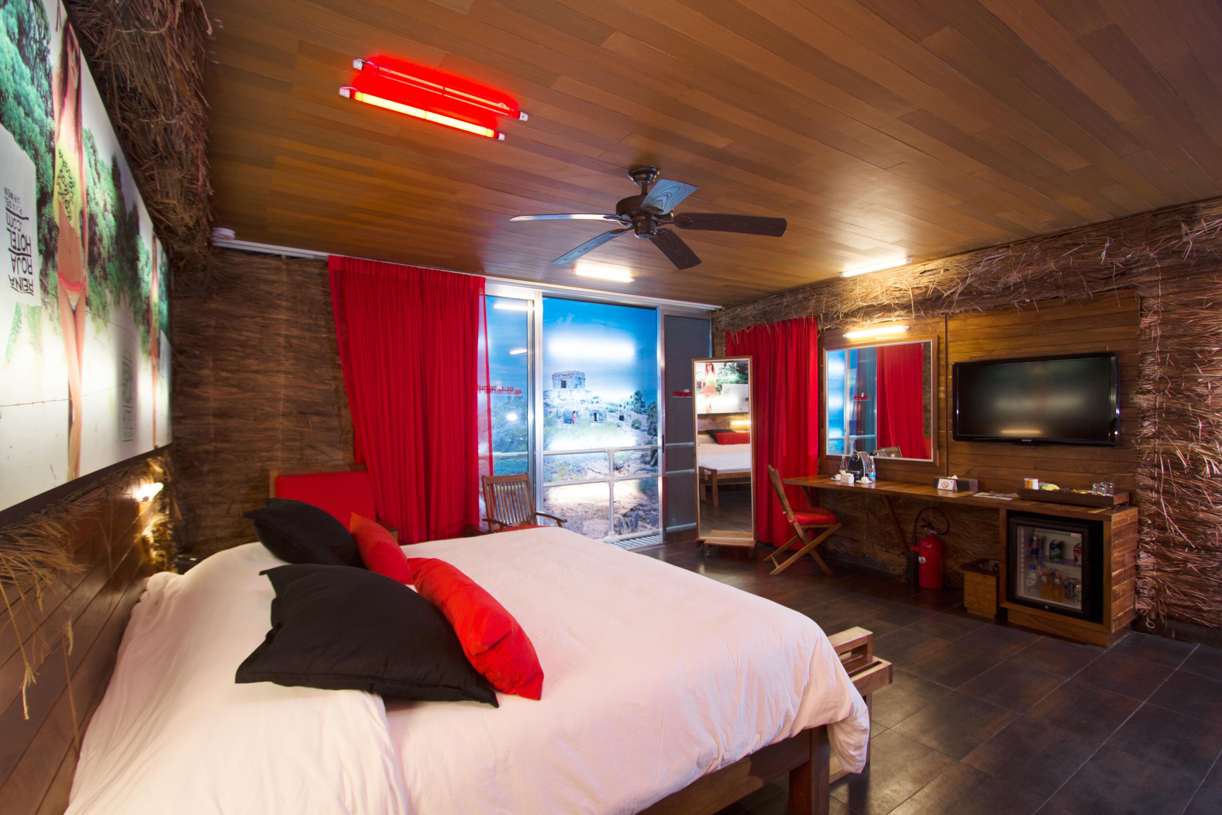 Kavia 5th Avenida (adults Only) 4*
