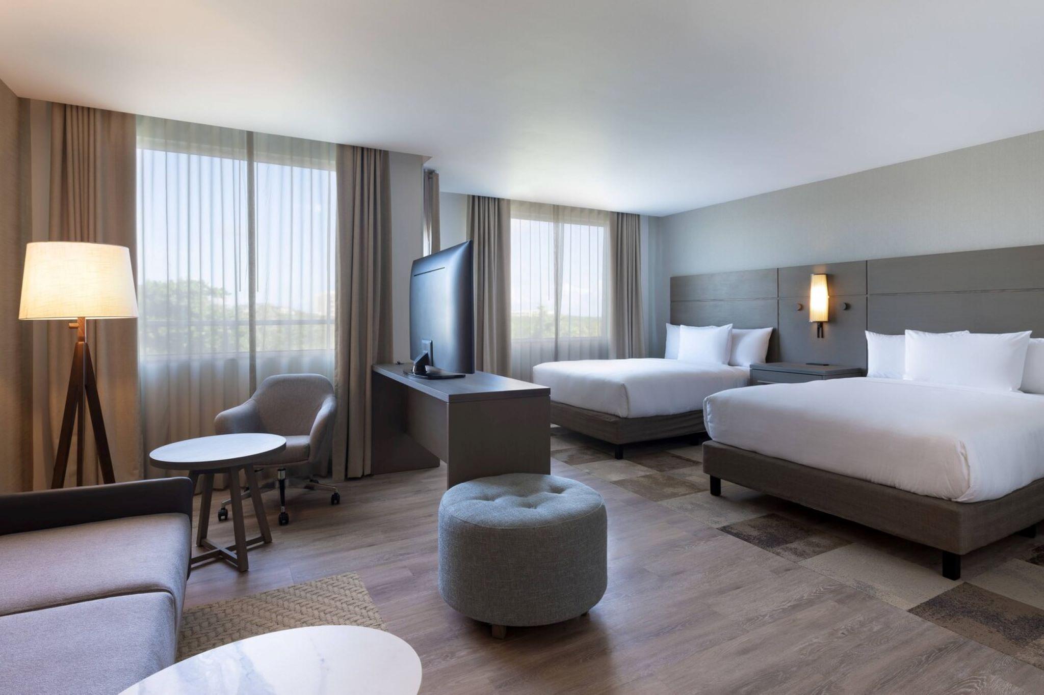 Hotel By Marriott Playa del Carmen