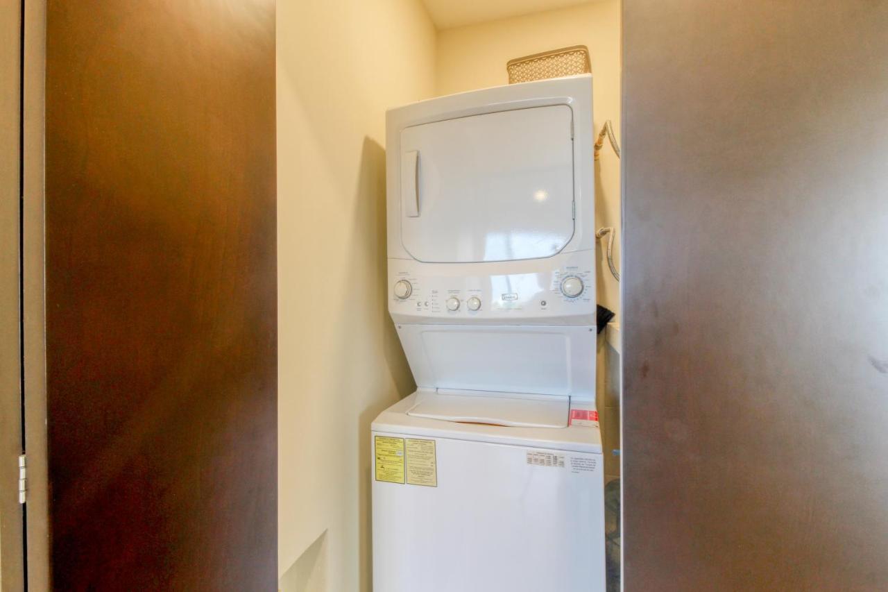 Cocos 403 At Arenis Apartment