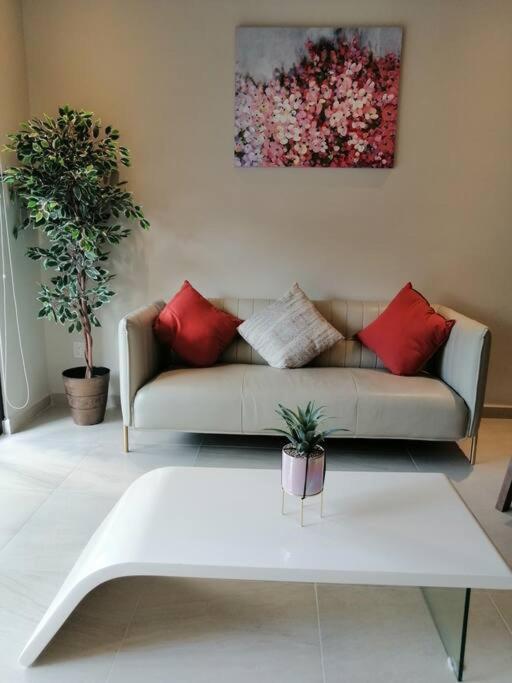 Apartamento Departamento En Valentina&valeria *