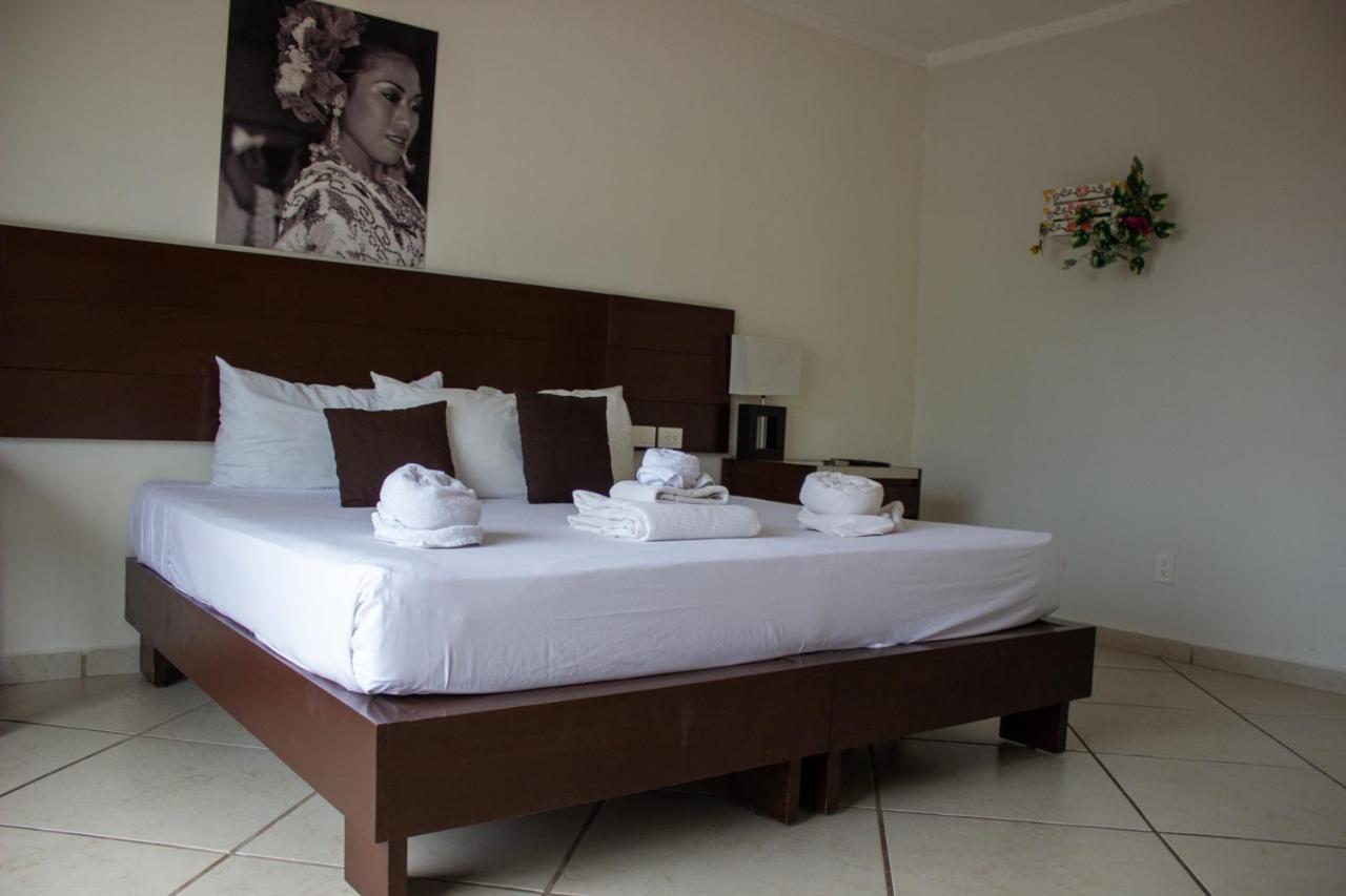 Eleven Aparthotel