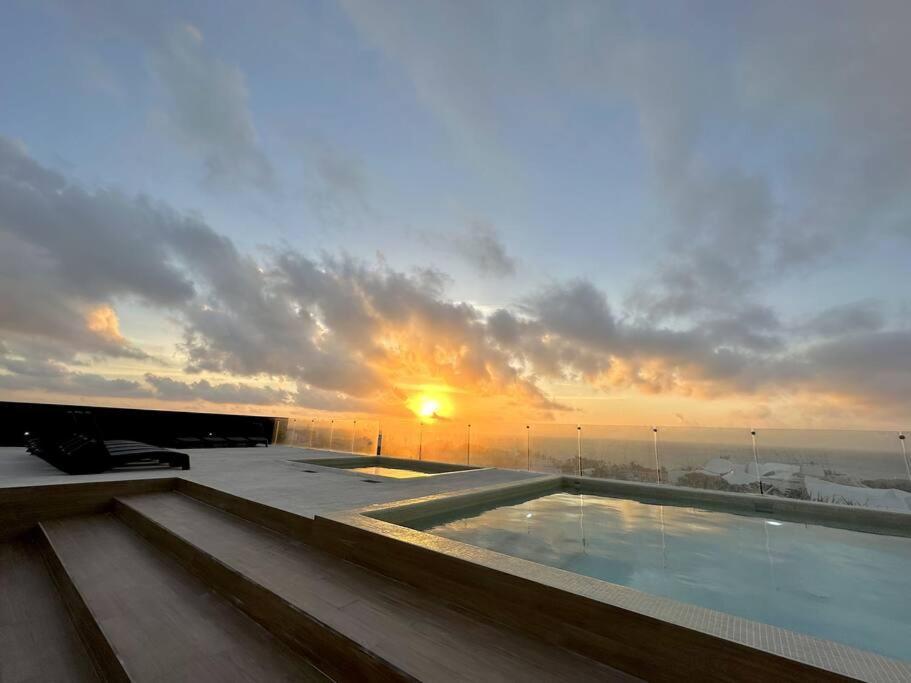 Căn hộ New Pool View Cozy / Jacuzzi, Gym & Pool *