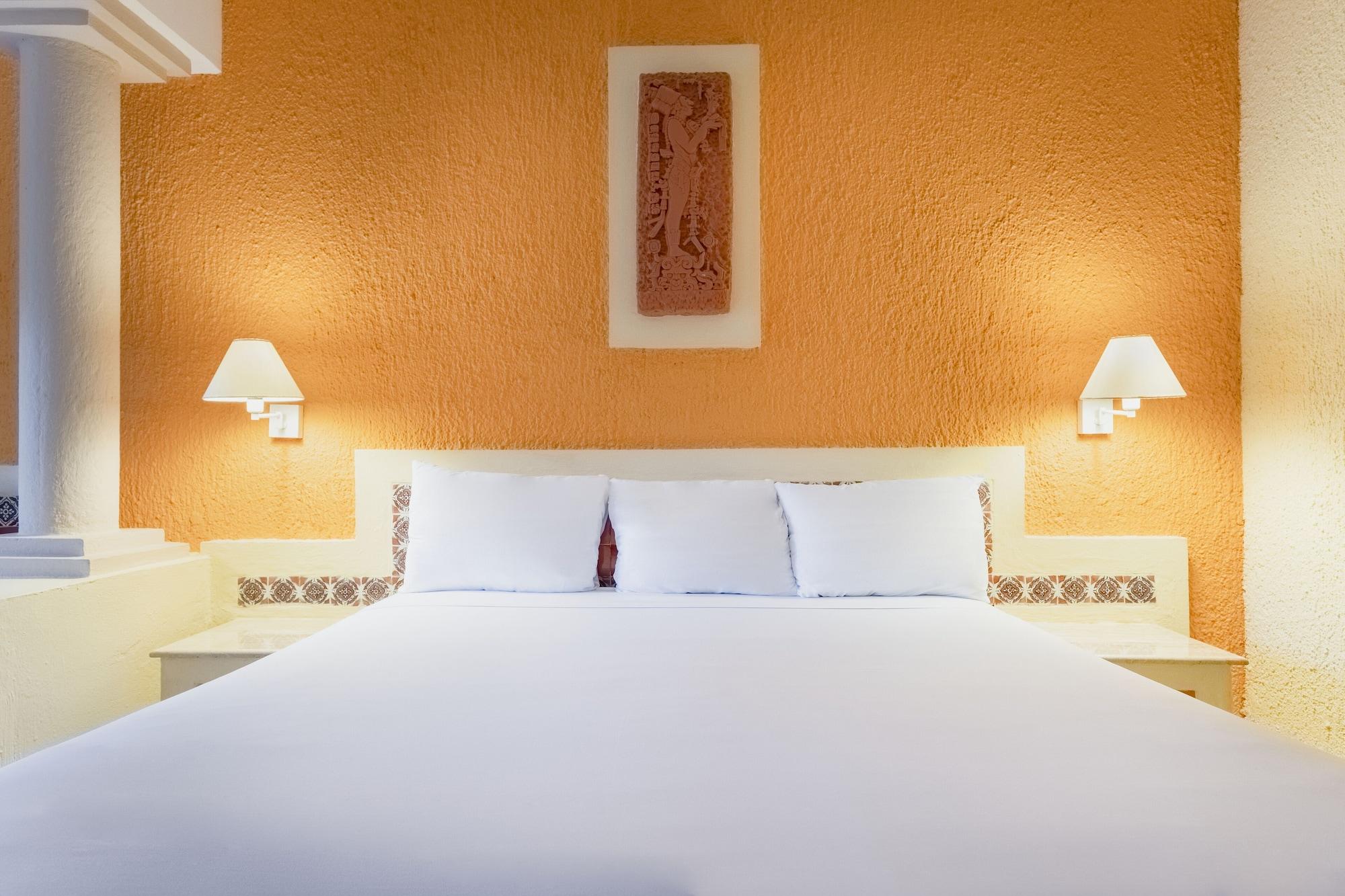Khu nghỉ mát Iberostar Waves Tucan