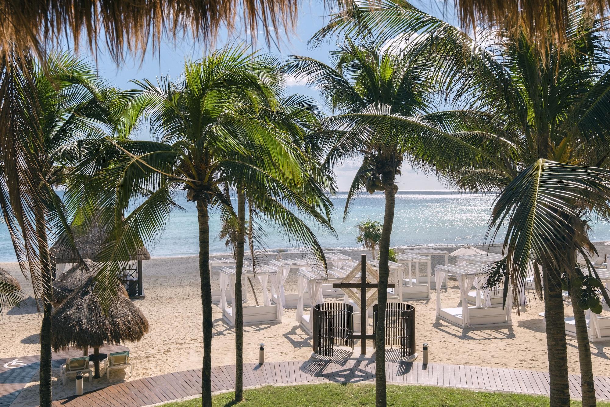 Iberostar Waves Tucan Khu nghỉ mát