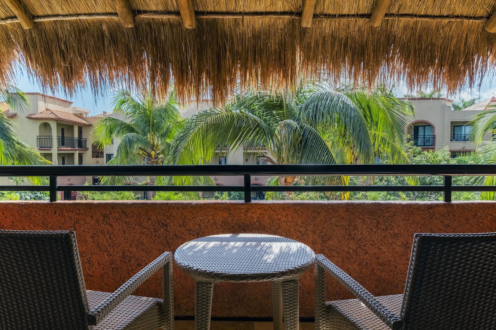 Khu nghỉ mát Iberostar Waves Tucan