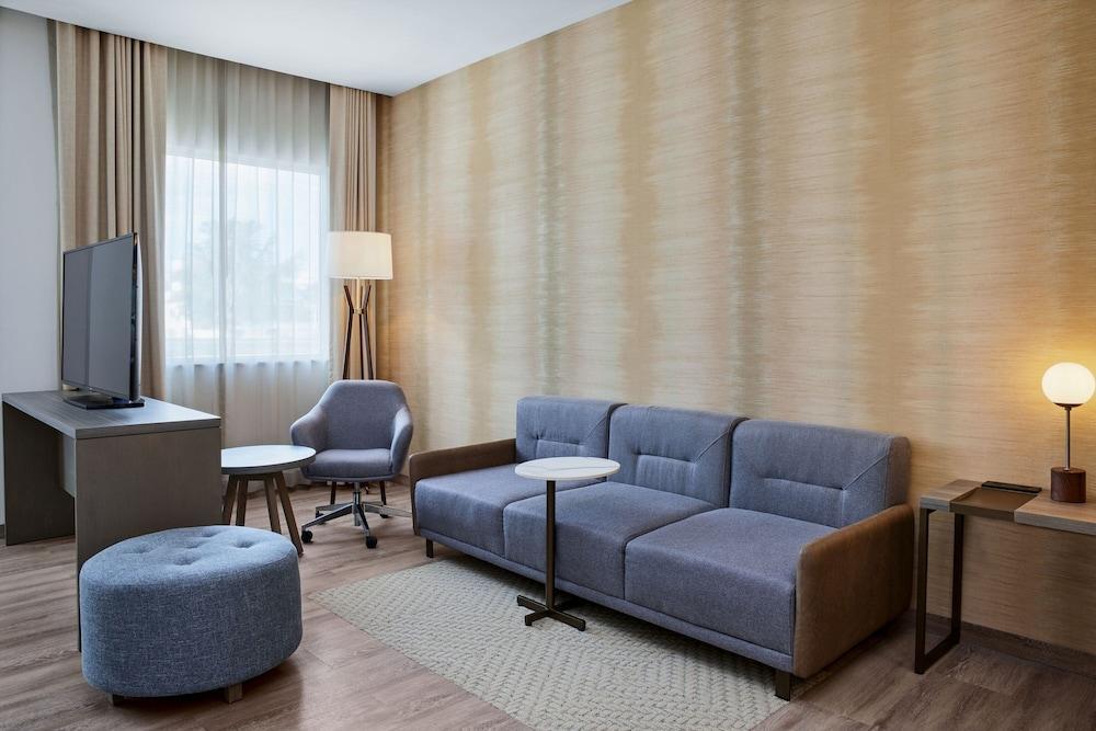 Hotel By Marriott 3*