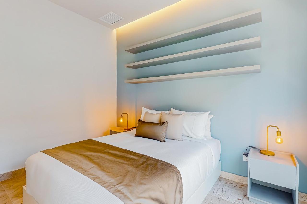 Singular Dream, Unit B 504 Apartment