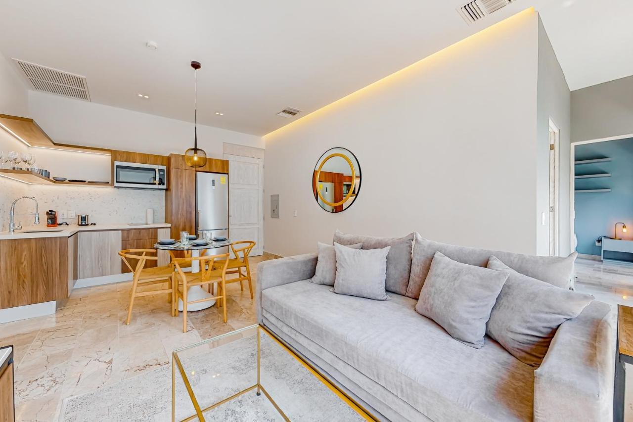 Singular Dream, Unit B 504 Apartment *