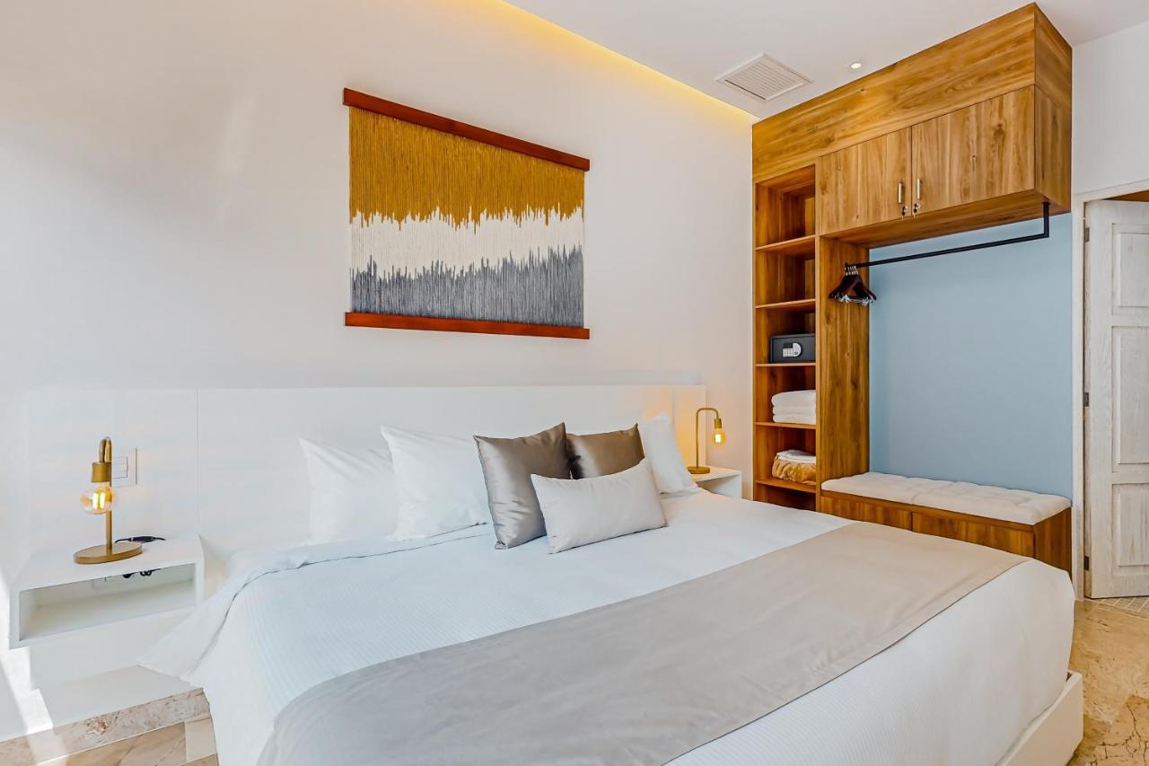 Singular Dream, Unit B 504 * Playa del Carmen