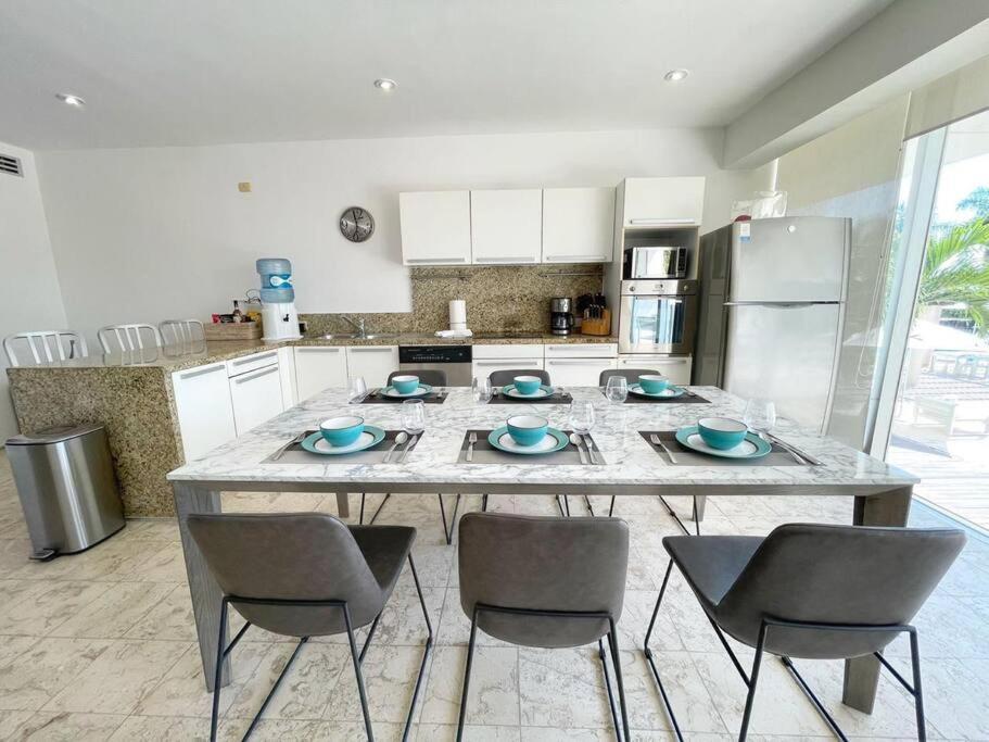 Excellent 3 Bd Steps The Apartamento