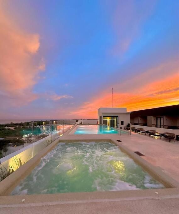 Apartment Comfortable W/ Views Rooftop Pool & Gym - 319 Musa *