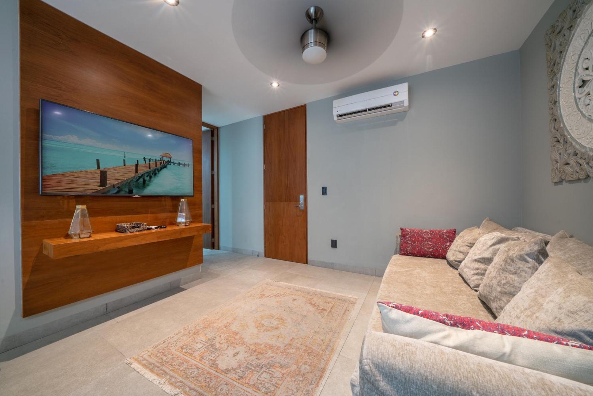 1 Bedroom With Rooftop Pool & Bar - At It Residences - Iris Apartment
