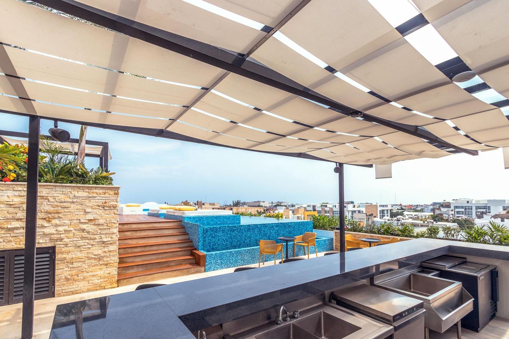 Luxury 1 Bedroom - 2 Pools & Gym - At The - Descanso Apartment Playa del Carmen