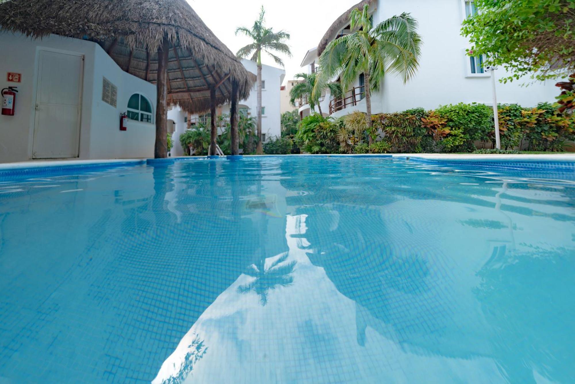 Melrose Place At Lirios Playacar Phase Ll