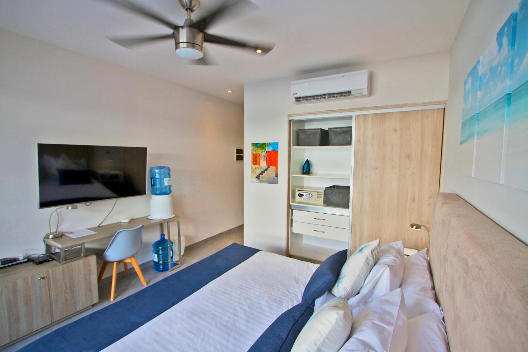 The Gallery Playa De Carmen Apartment