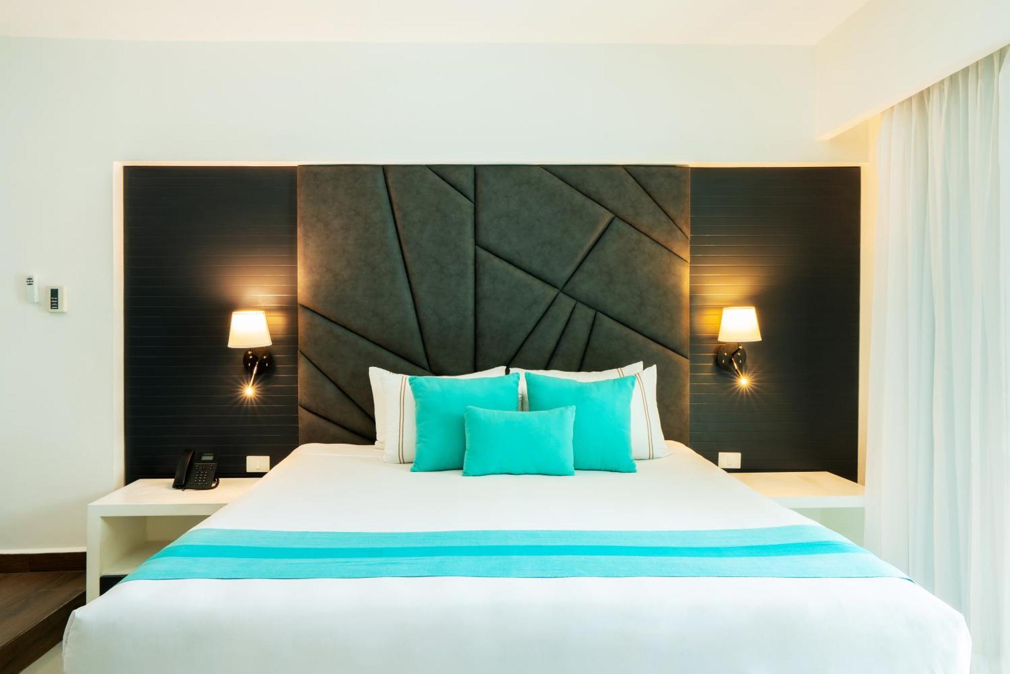The Fives & Residences - Senses Inclusive 5*