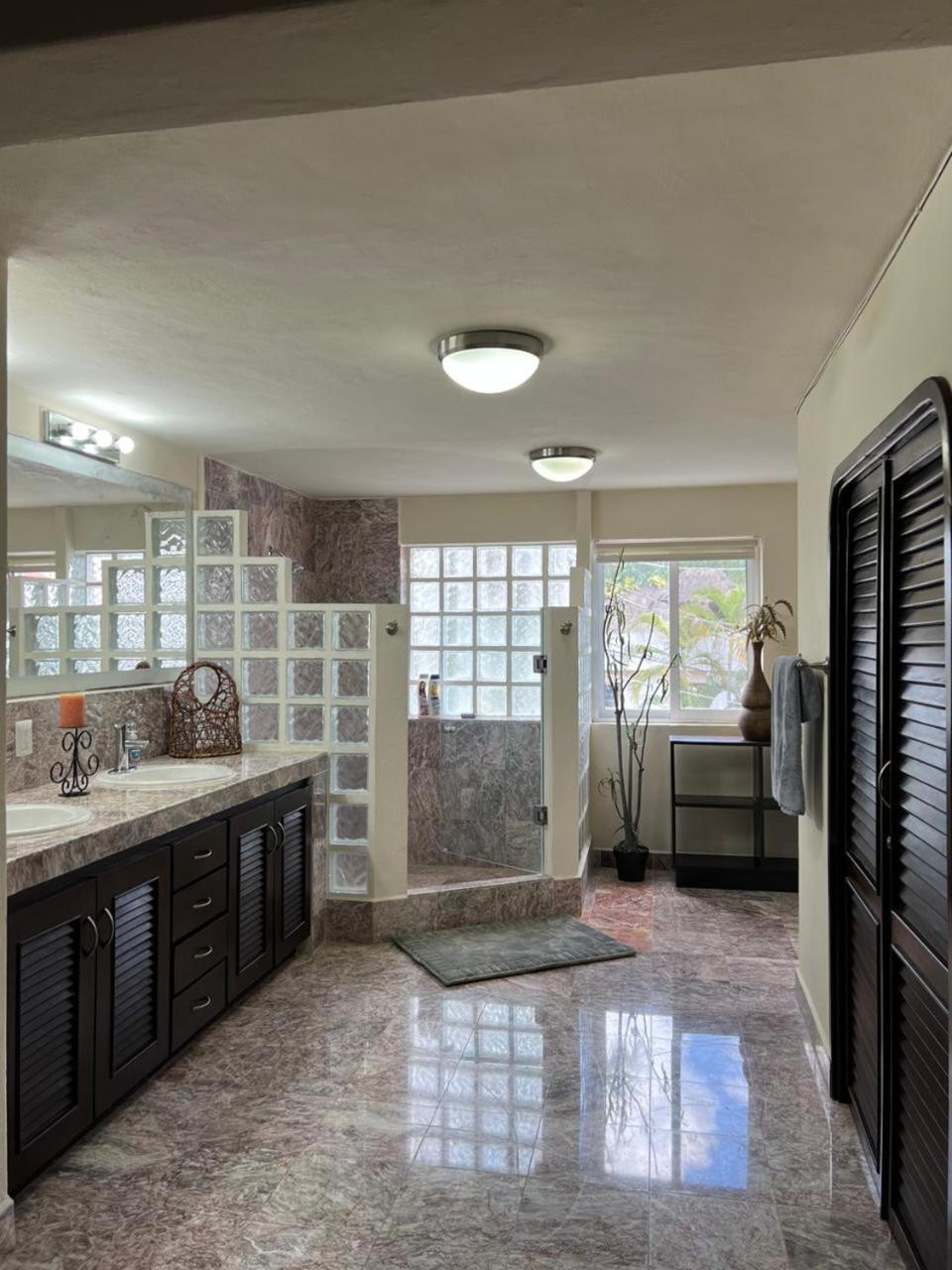 Luxury Village On The 5th Avenue With Private Rooftop Pousada