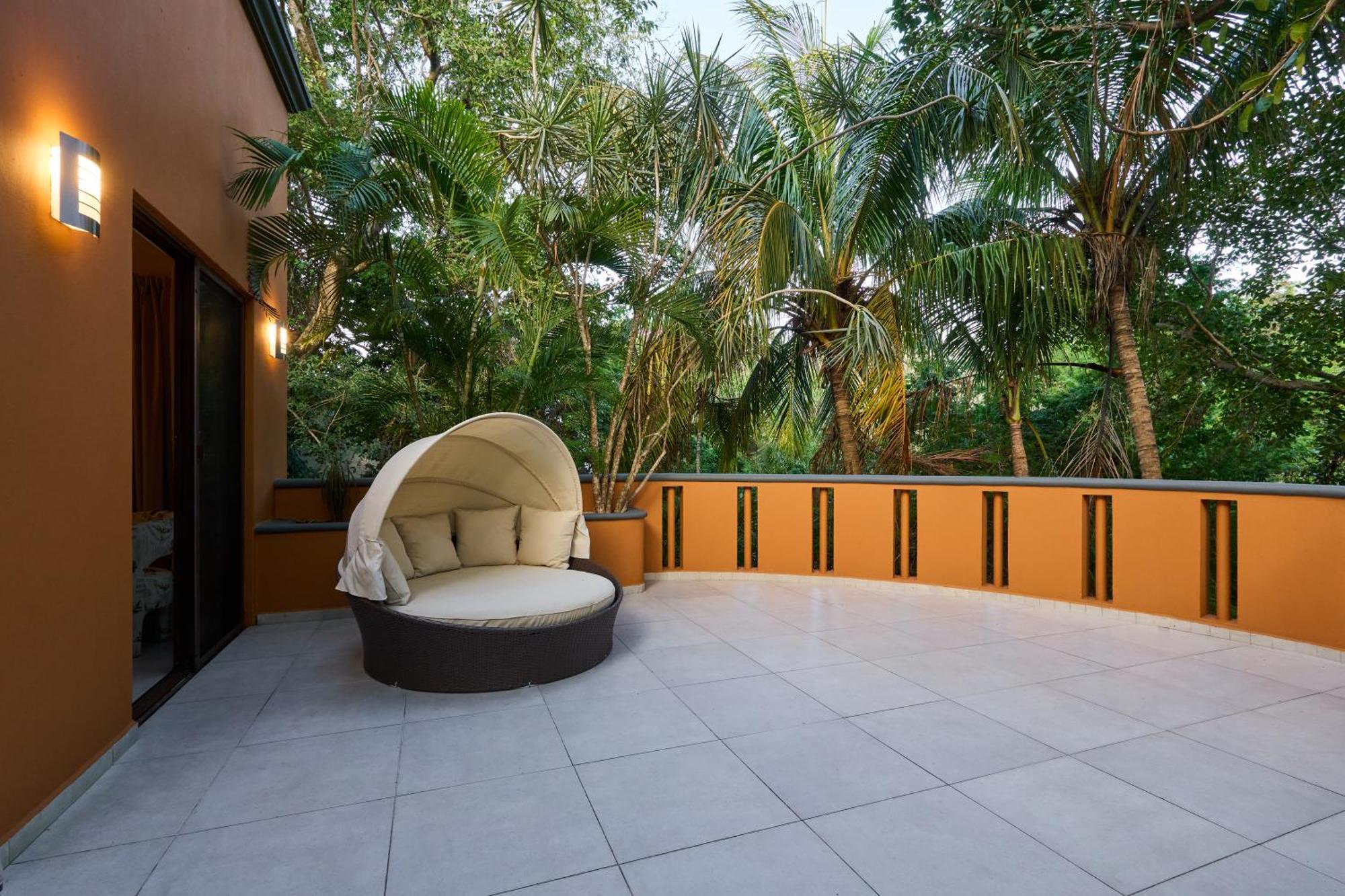 Holiday home Spacious And Stylish Vacation For 8 With Private Pool And Large Terrace