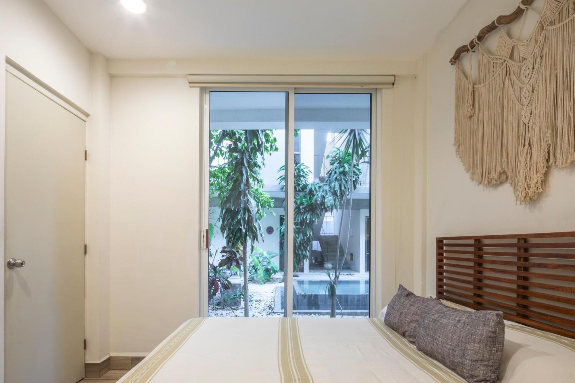 Habanero & Garden Apartment