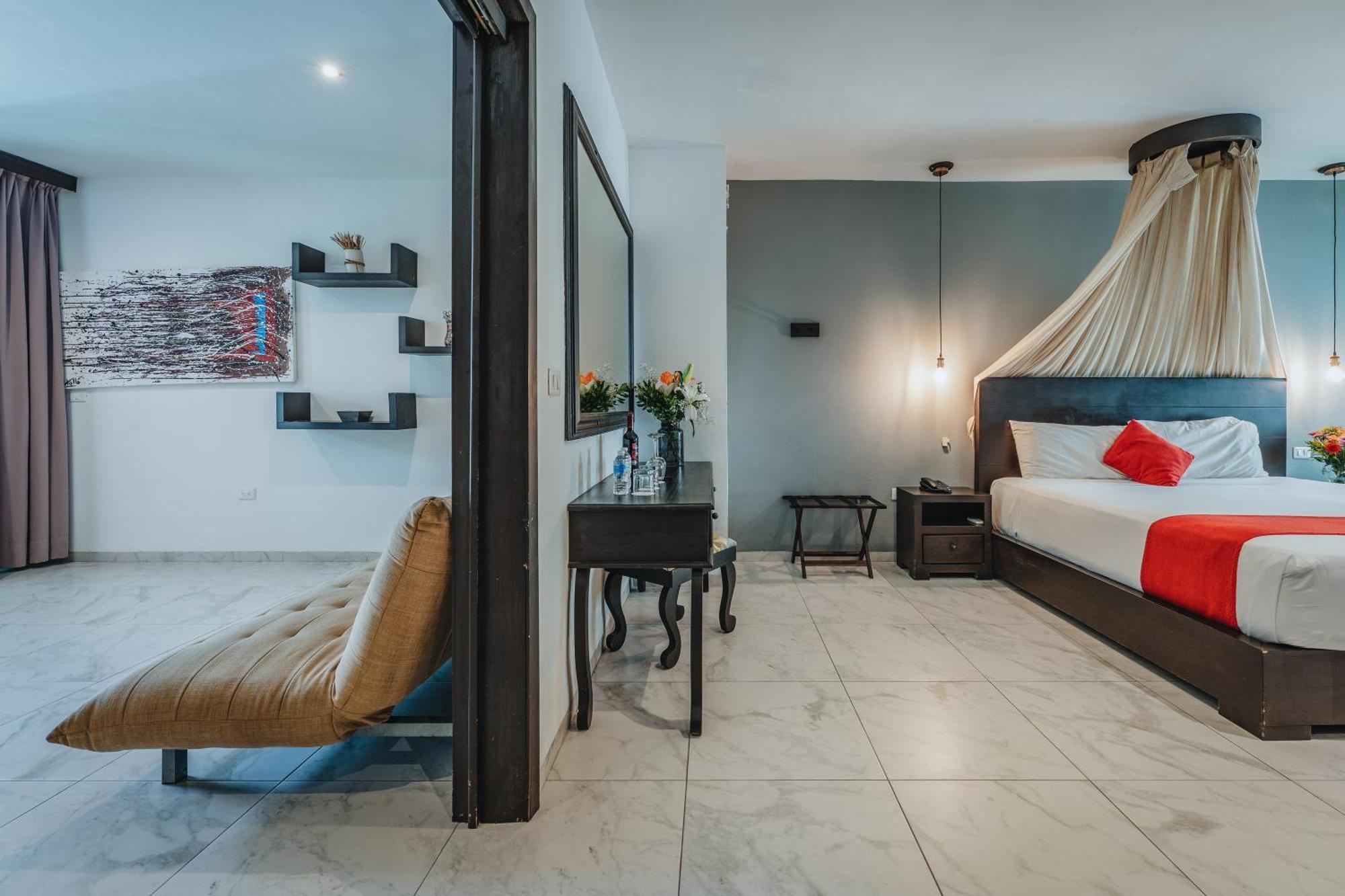 Soho Playa Khách sạn