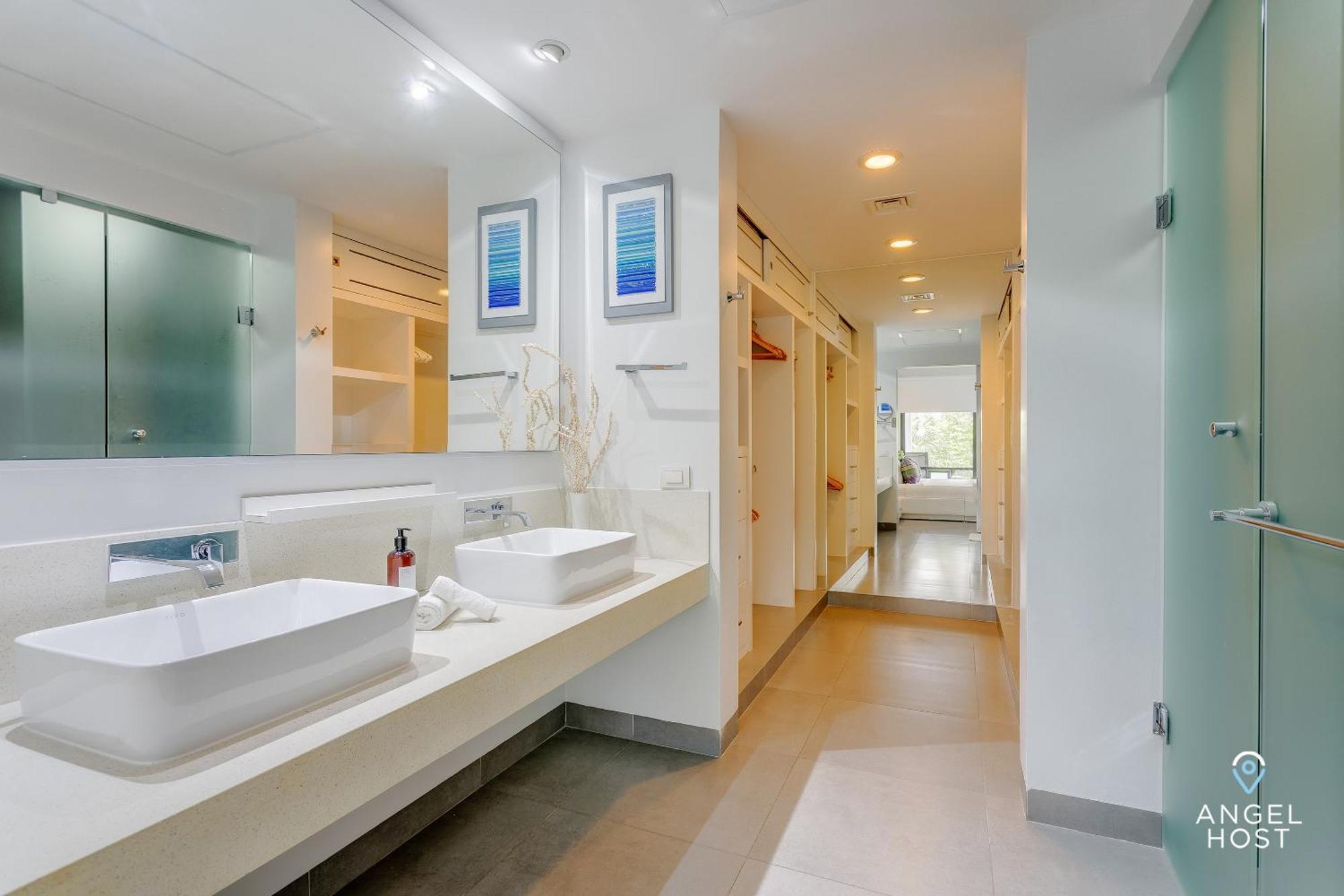 Căn hộ Golfers' Paradise At Nick Price Residences! *