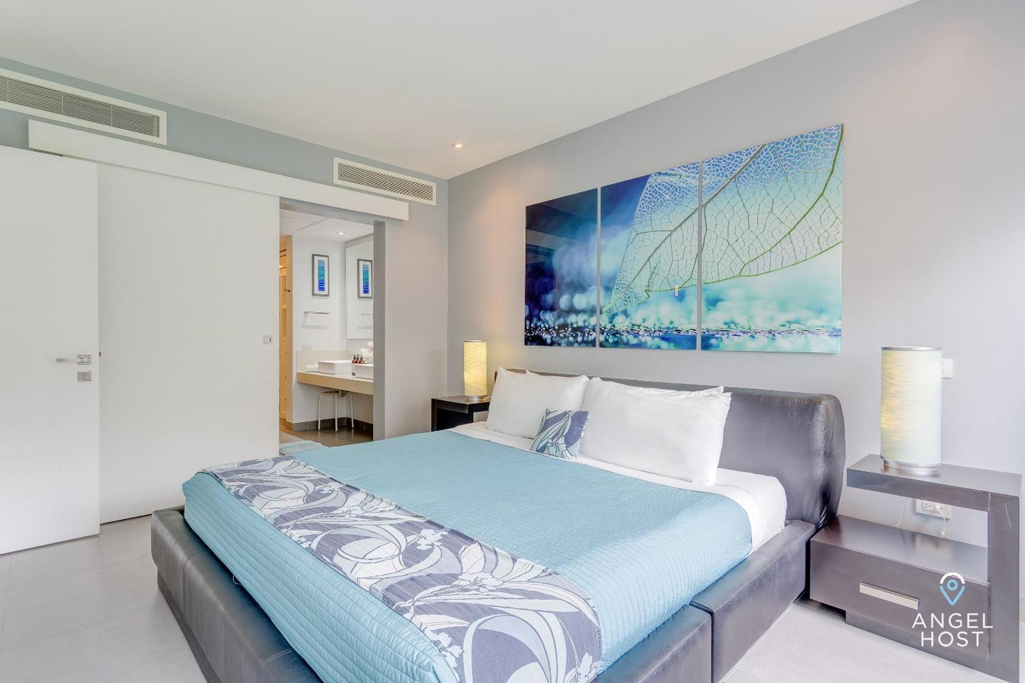 Căn hộ Golfers' Paradise At Nick Price Residences!