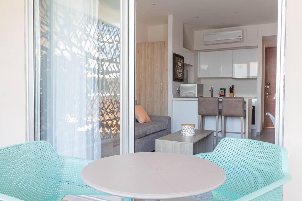 Beautiful And Centric 1br Ph Private Pool Apartment