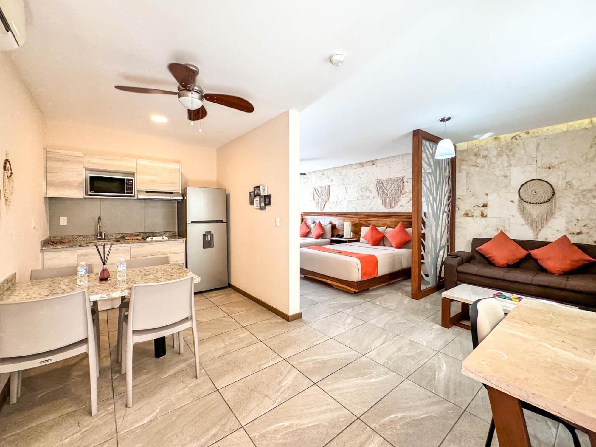 Grand Fifty Hotel 4*