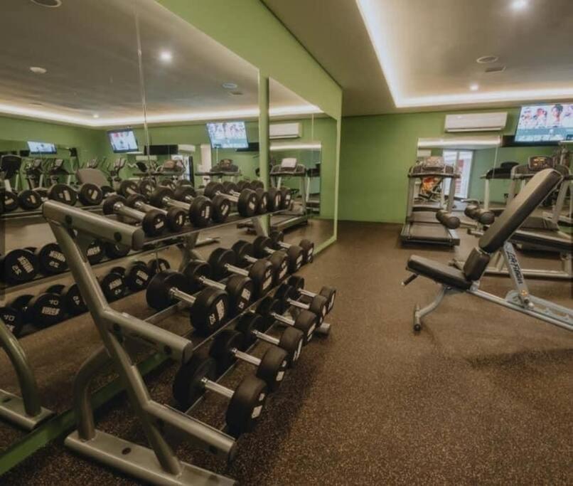 Apartment 2bed 500m From *