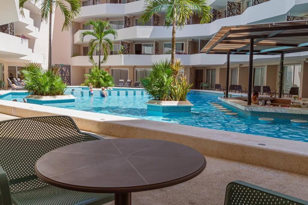 Apartment 2bed 500m From