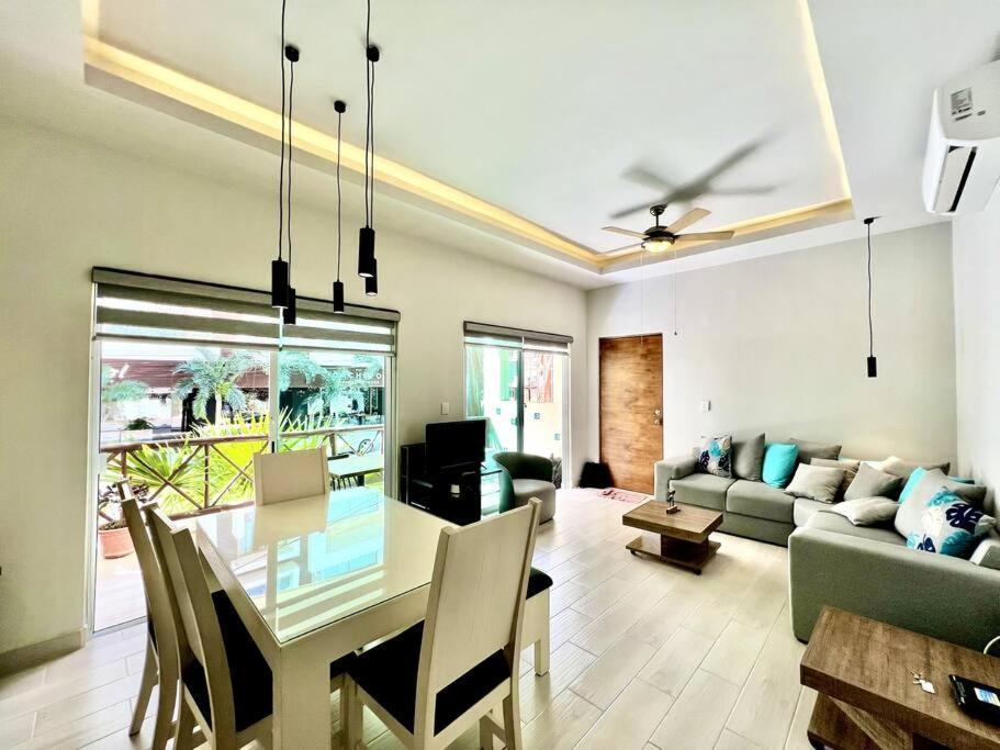 Modern Luxury 2br 2ba Near Mamitas Club Apartment Playa del Carmen