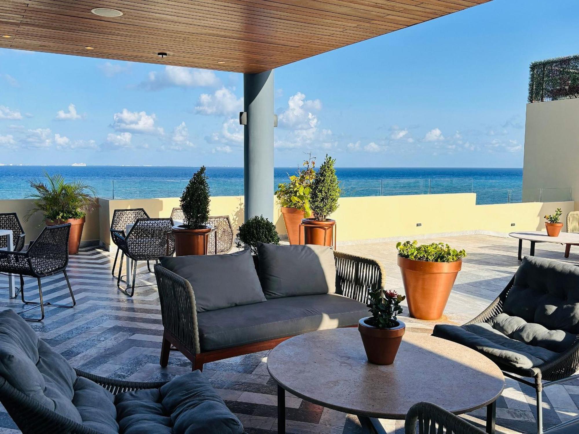 1 Block From The Ocean And 5thav * Playa del Carmen