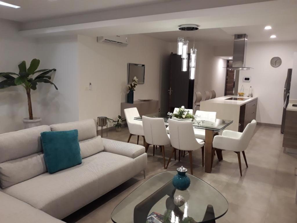 Apartment Lujoso Departamento En La Quinta Avenida Playa del Carmen